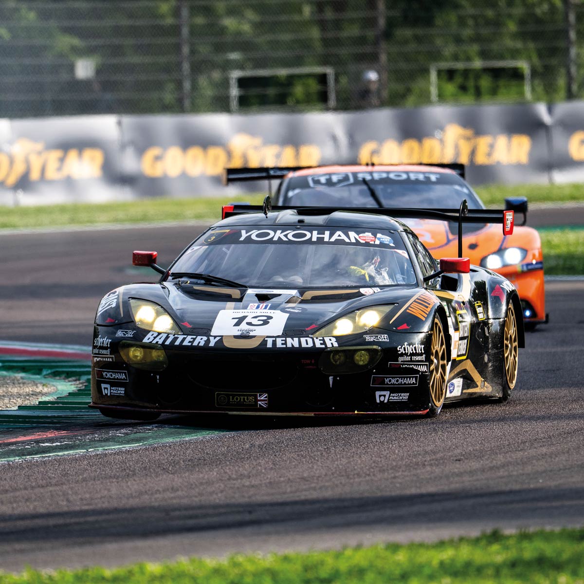 LEGENDS OF LE MANS LOTUS EVORA GTE