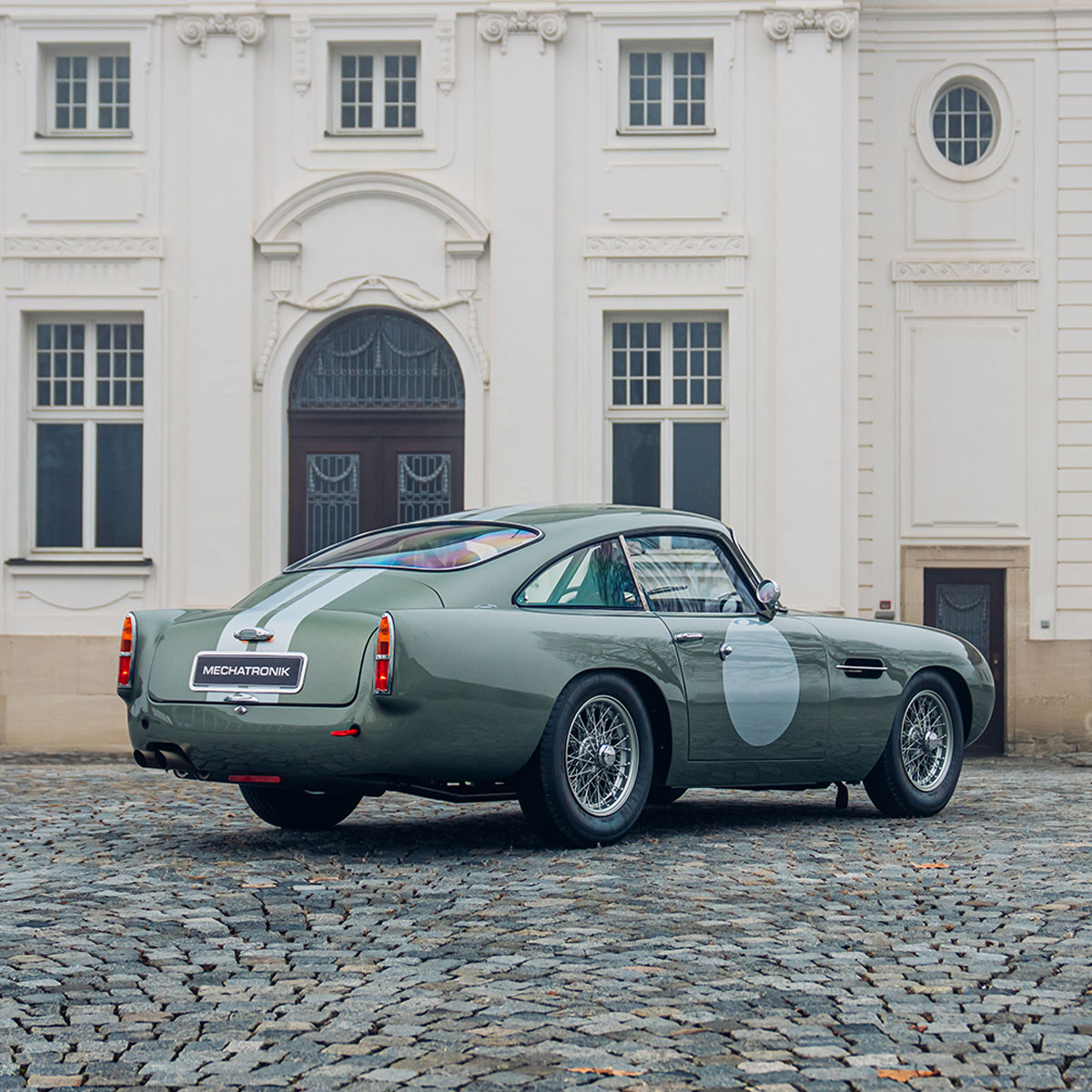 Aston Martin DB4 GT Continuation